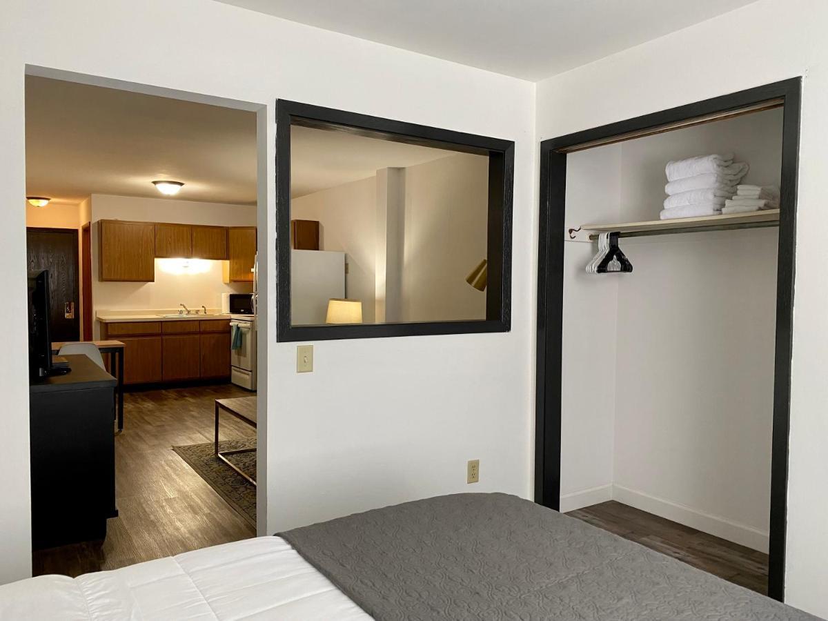 Onora Suites Wausau Exterior photo